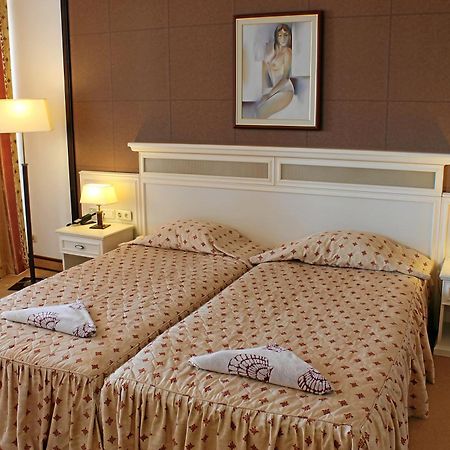 Helena VIP Villas&Suites - Half Board Sunny Beach Esterno foto