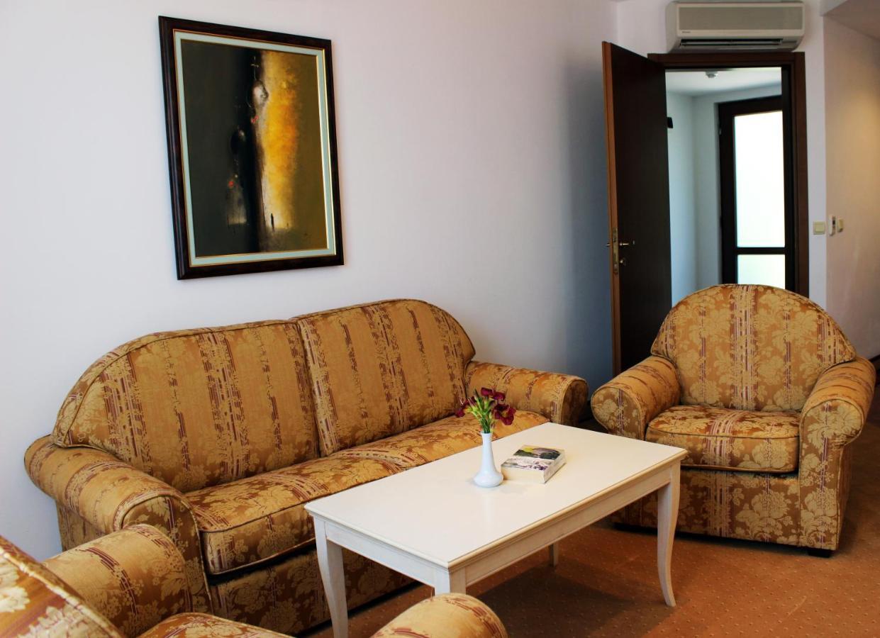 Helena VIP Villas&Suites - Half Board Sunny Beach Esterno foto