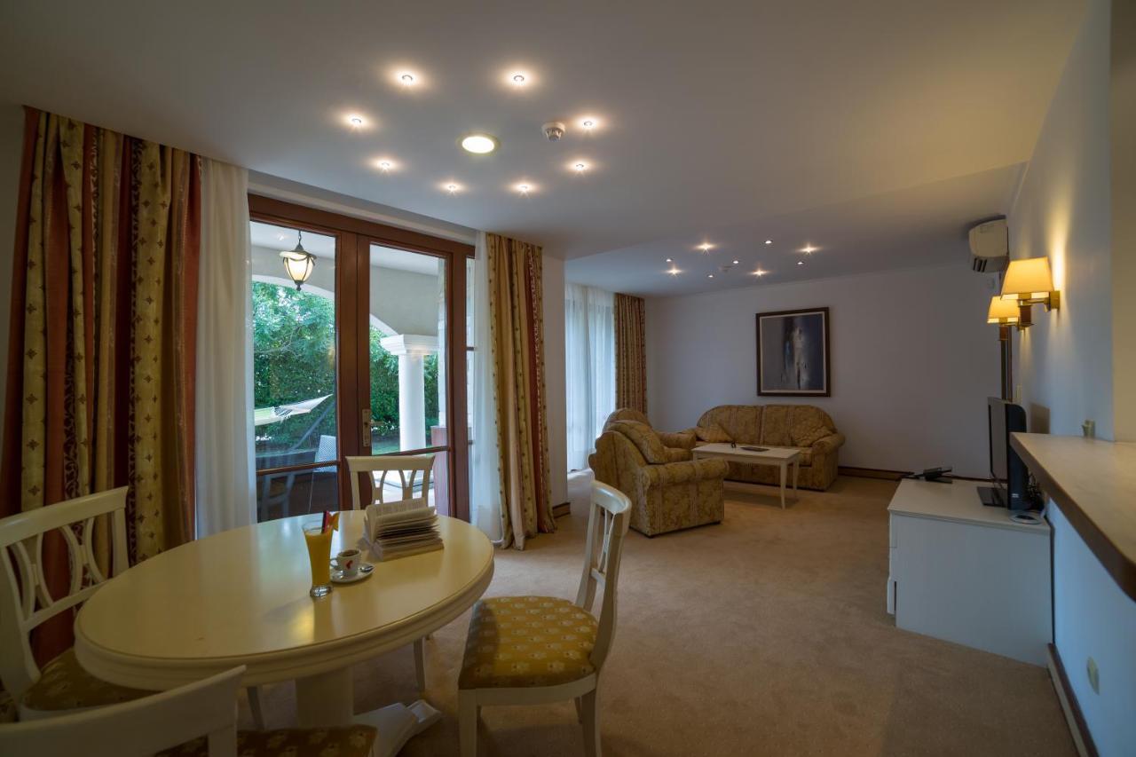 Helena VIP Villas&Suites - Half Board Sunny Beach Esterno foto