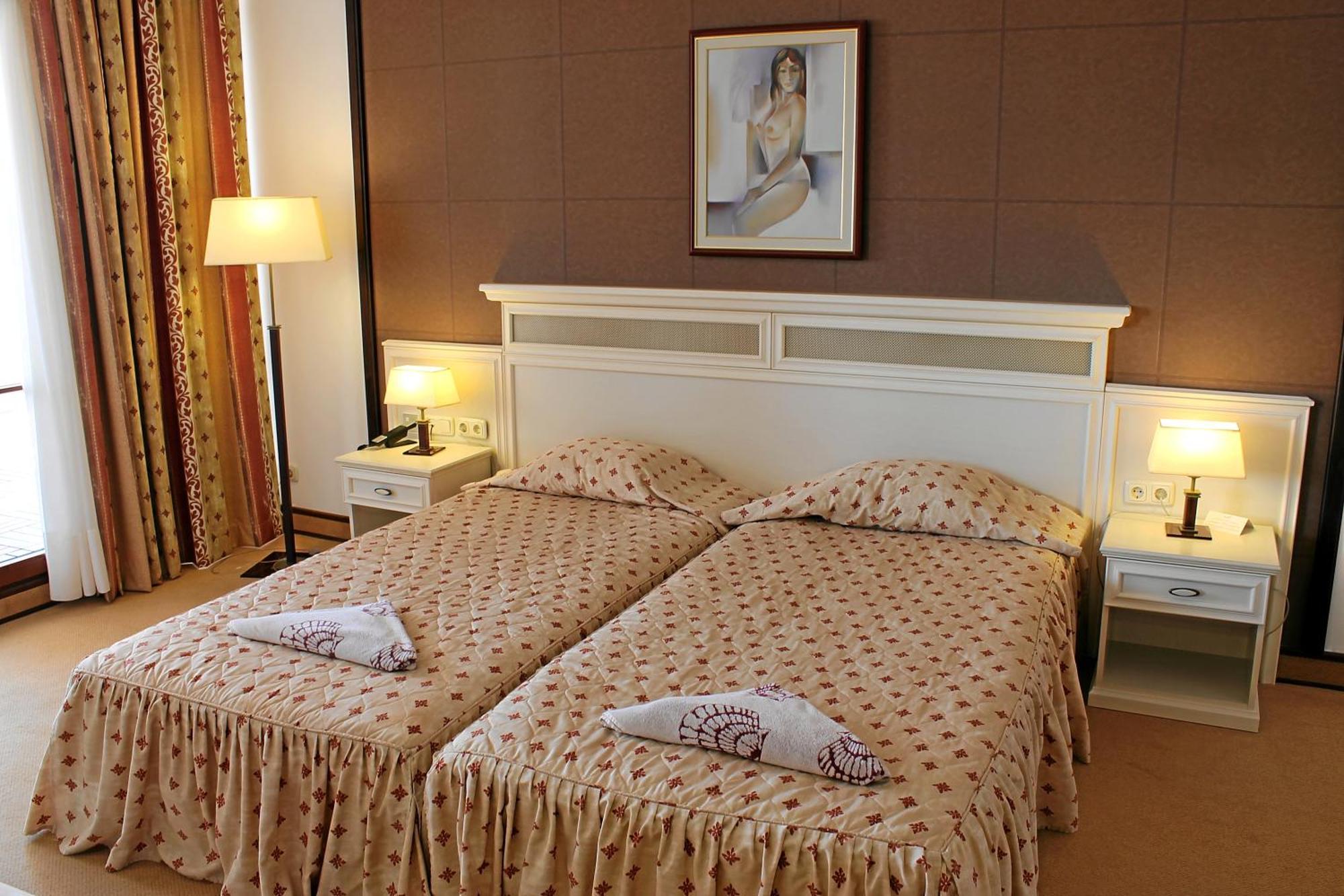 Helena VIP Villas&Suites - Half Board Sunny Beach Esterno foto