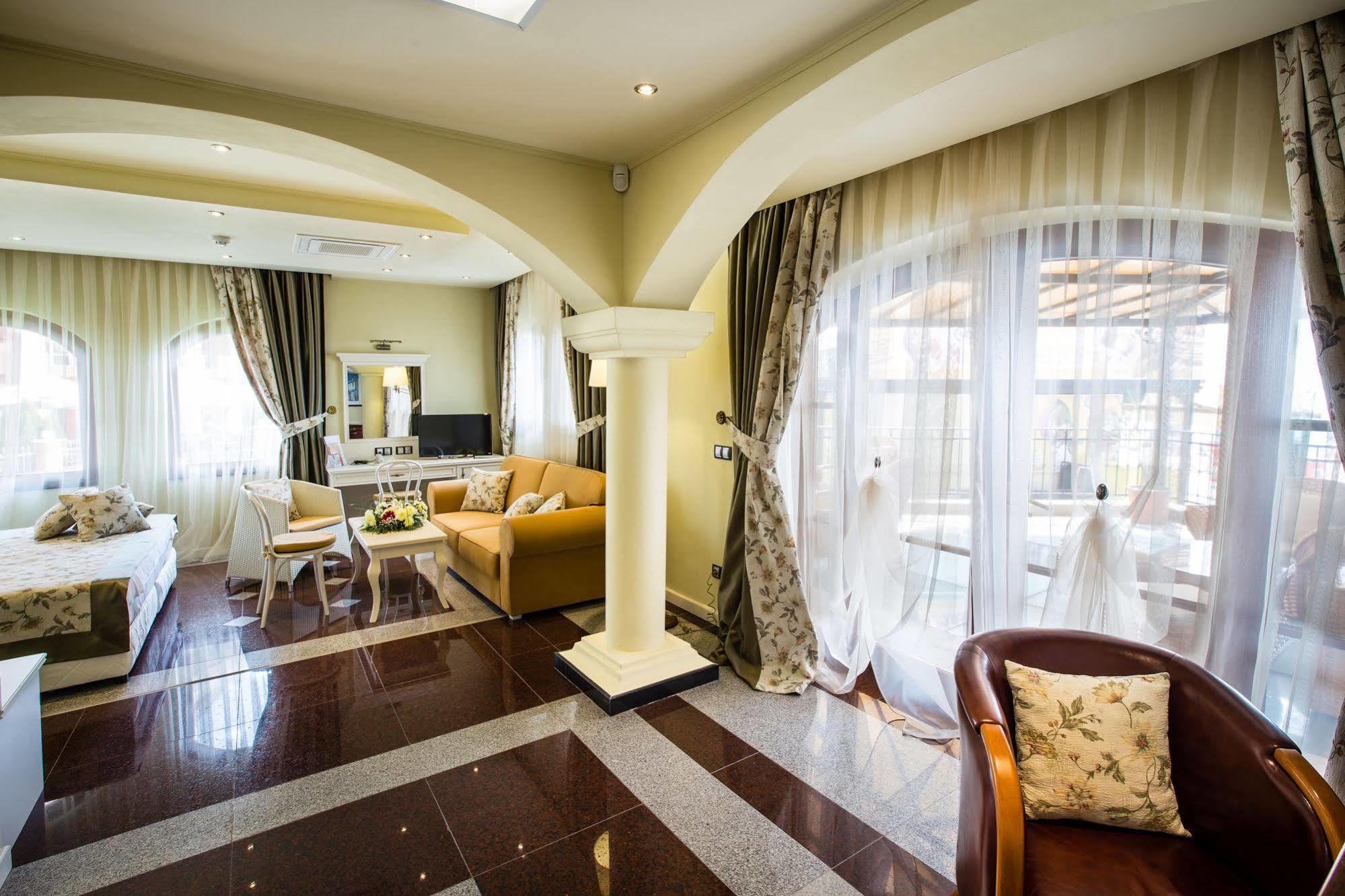 Helena VIP Villas&Suites - Half Board Sunny Beach Esterno foto